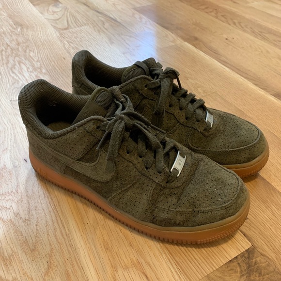 Nike Suede Air Force 1’s - Picture 1 of 4